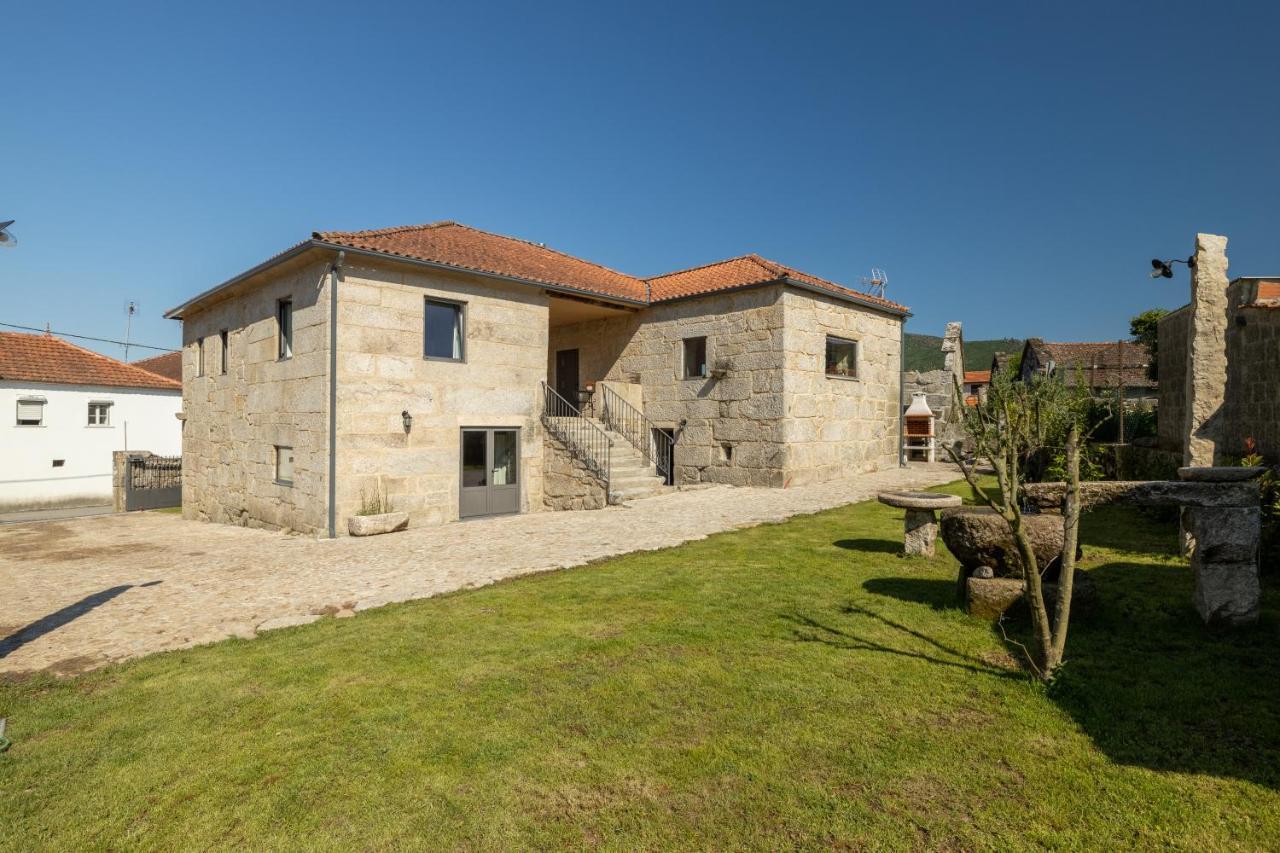 Casa Da Veiga Guest House Moncao Exterior photo